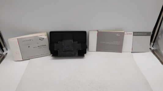 2010 Nissan Altima Owners Manual Book Guide OEM Used Auto Parts