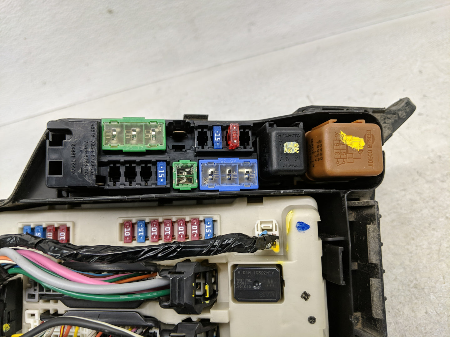 2008-2010 Nissan Altima Fusebox Fuse Box Panel Relay Module P/N:284B71AA0A Fits Fits 2008 2009 2010 OEM Used Auto Parts - Oe
