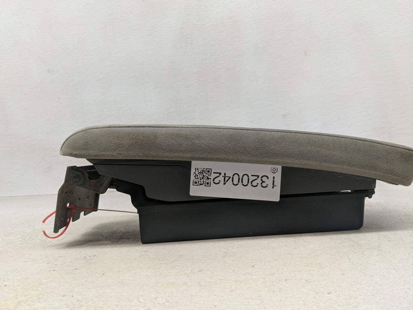 2010 Nissan Altima Center Console Armrest Cover Lid Fits OEM Used Auto Parts - Oemusedautoparts1.com