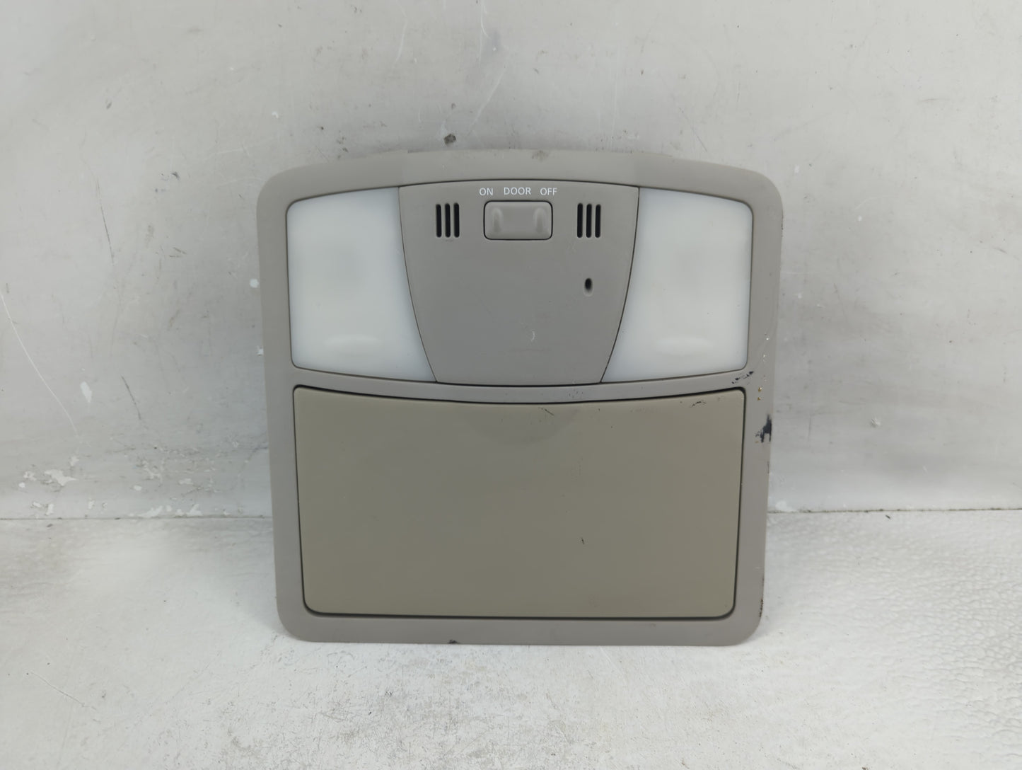 2010-2012 Nissan Altima Overhead Roof Console 1321771 - Oemusedautoparts1.com