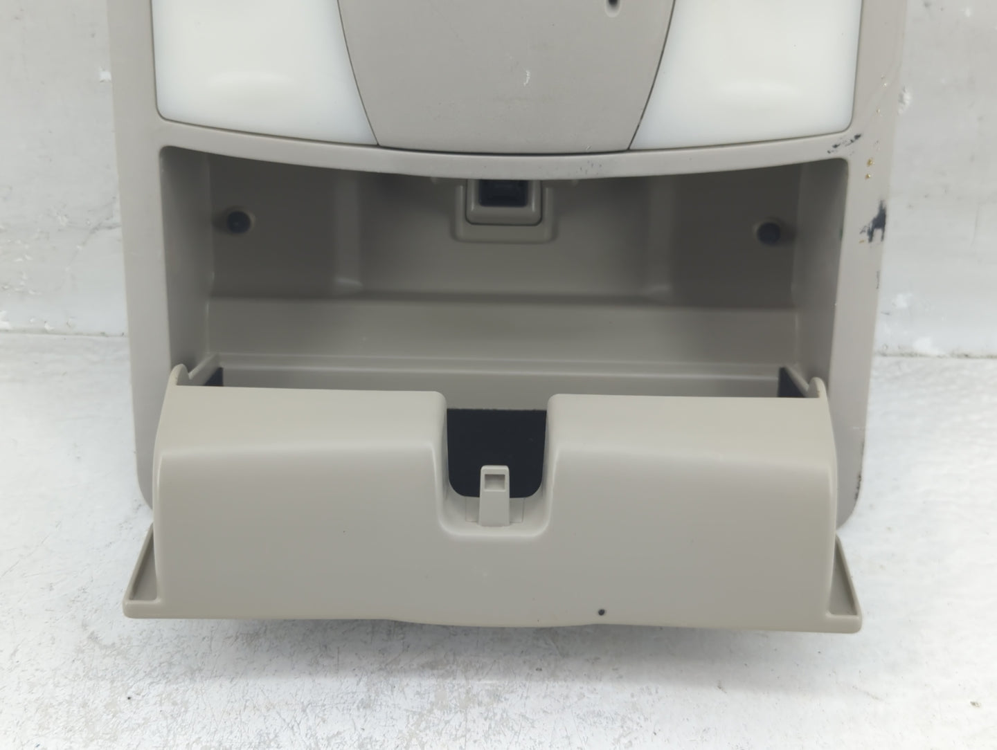 2010-2012 Nissan Altima Overhead Roof Console 1321771 - Oemusedautoparts1.com