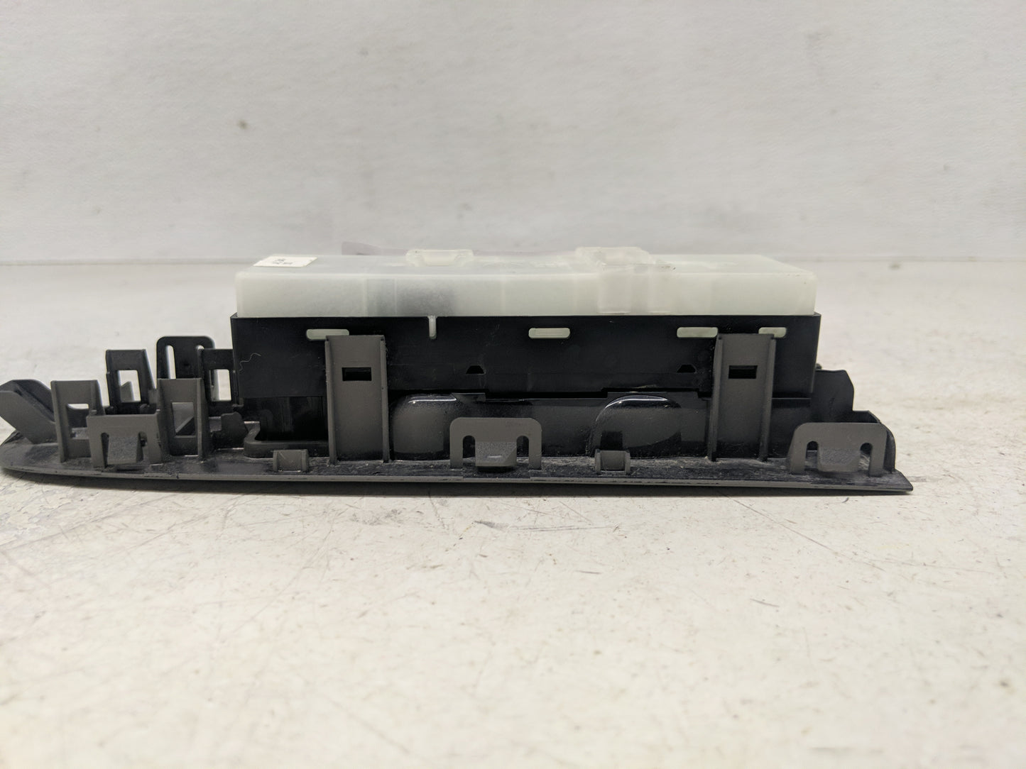 2007-2012 Nissan Altima Master Power Window Switch Replacement Driver Side Left P/N:25401-ZN50B Fits OEM Used Auto Parts - O