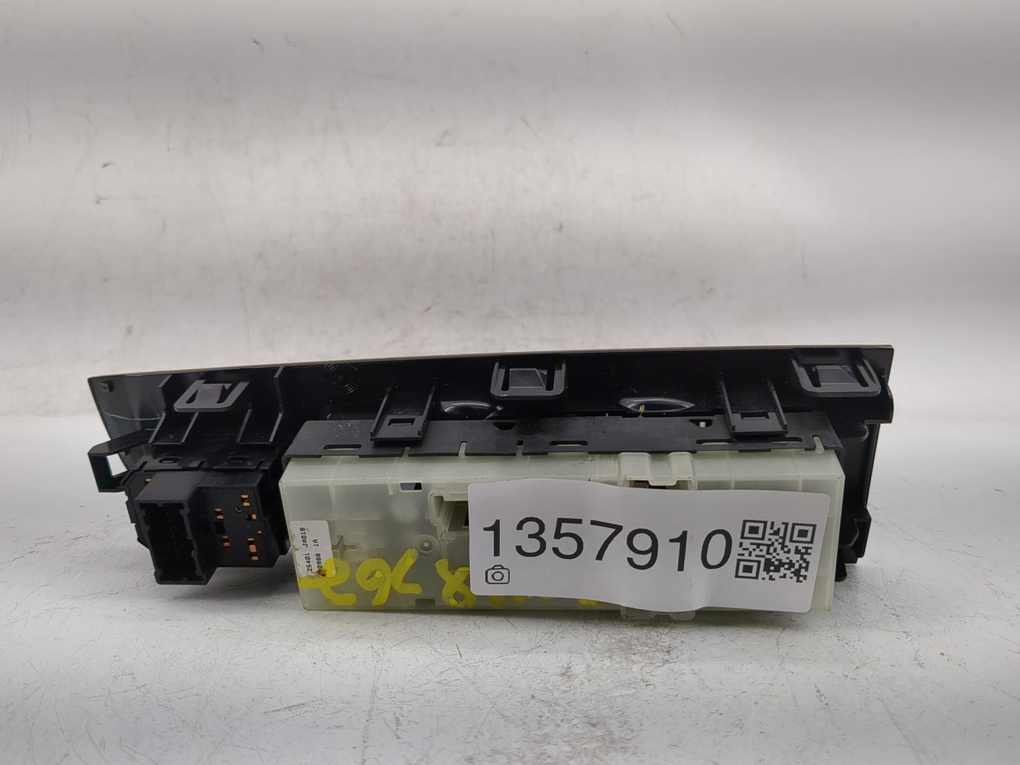 2007-2012 Nissan Altima Master Power Window Switch Replacement Driver Side Left P/N:25401 ZN50A Fits OEM Used Auto Parts - O