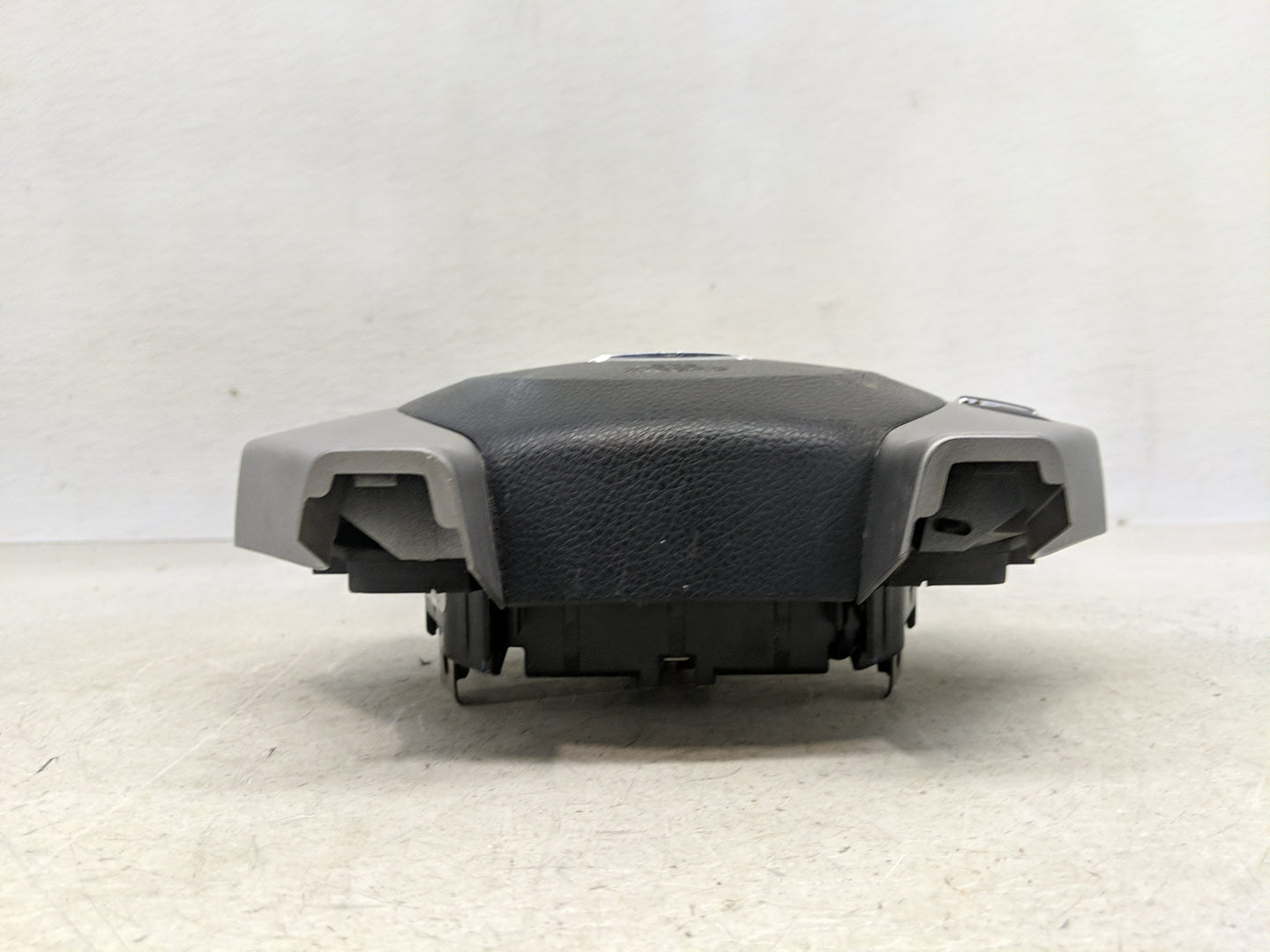2010-2013 Nissan Altima Air Bag Driver Left Steering Wheel Mounted Fits Fits 2010 2011 2012 2013 OEM Used Auto Parts - Oemus