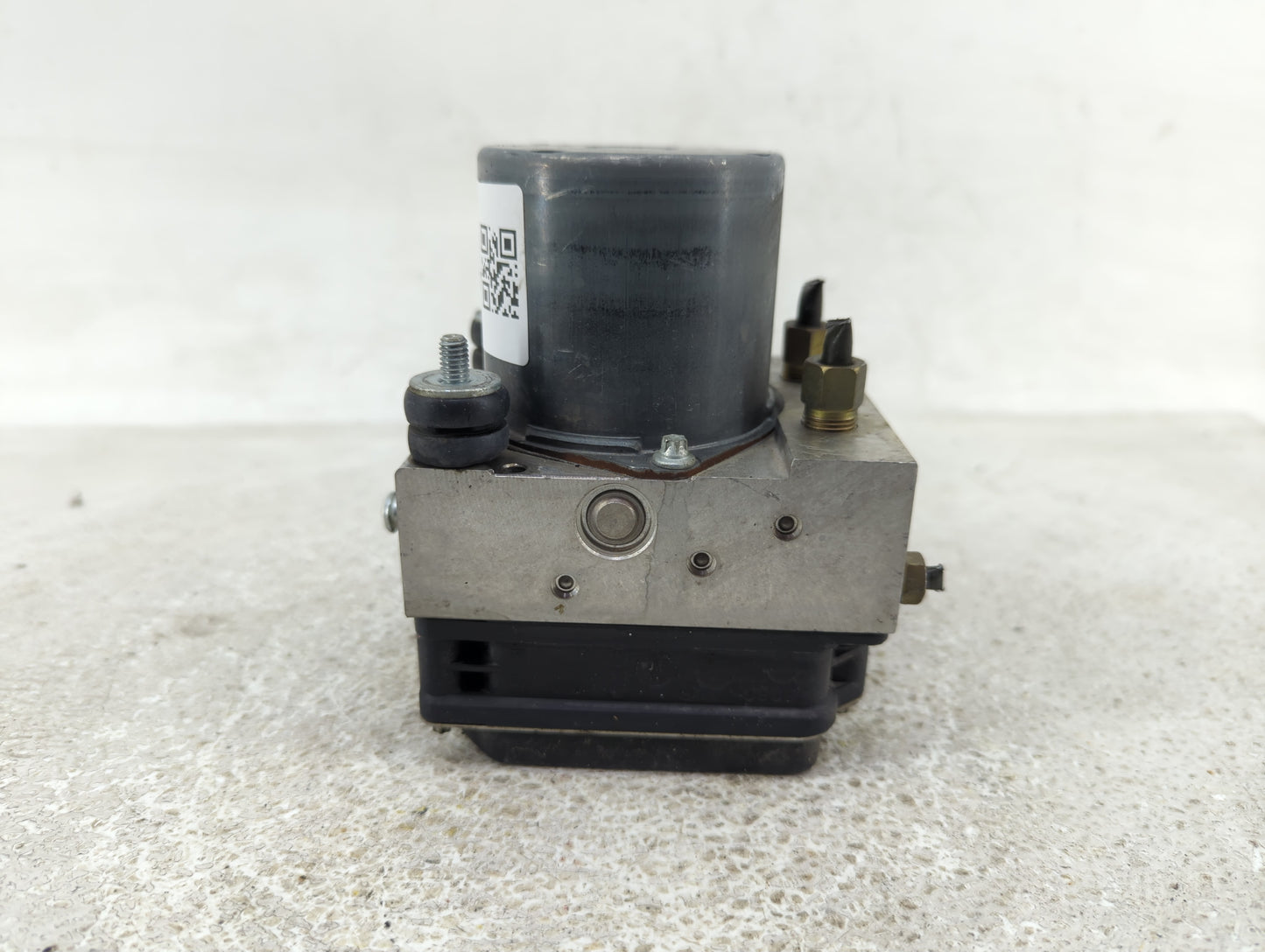 2010 Nissan Altima ABS Pump Control Module Replacement P/N:0 265 230 665 47660 ZX10A Fits OEM Used Auto Parts - Oemusedautop