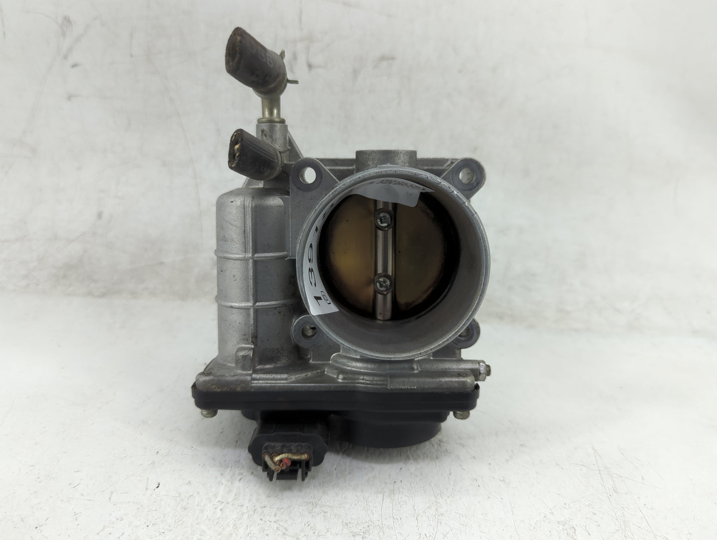 2007-2013 Nissan Altima Throttle Body Fits Fits 2007 2008 2009 2010 2011 2012 2013 OEM Used Auto Parts - Oemusedautoparts1.c