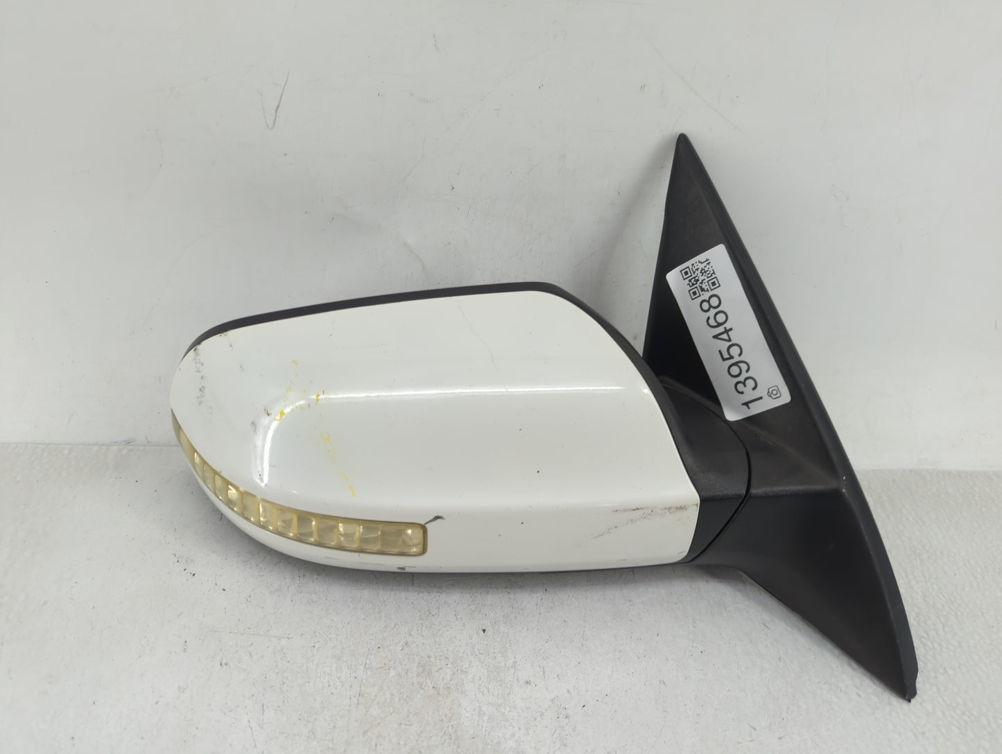 2010-2012 Nissan Altima Passenger Side View Mirror - Right Door Mirror OEM Used - Oemusedautoparts1.com