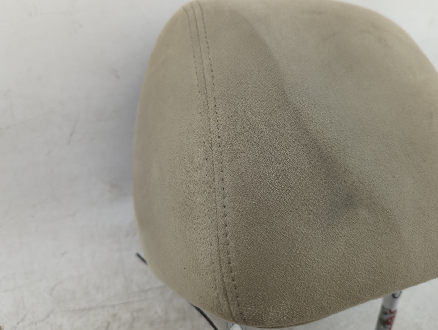 2010-2010 Nissan Altima Headrest Head Rest Front Driver Seat Beige - Oemusedautoparts1.com