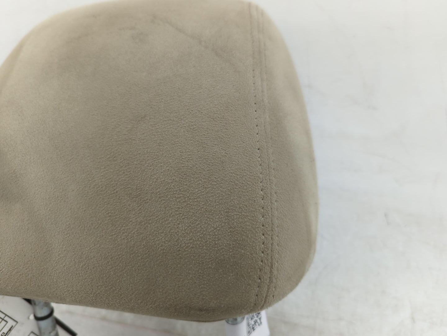 2010-2010 Nissan Altima Headrest Head Rest Front Driver Seat Beige - Oemusedautoparts1.com