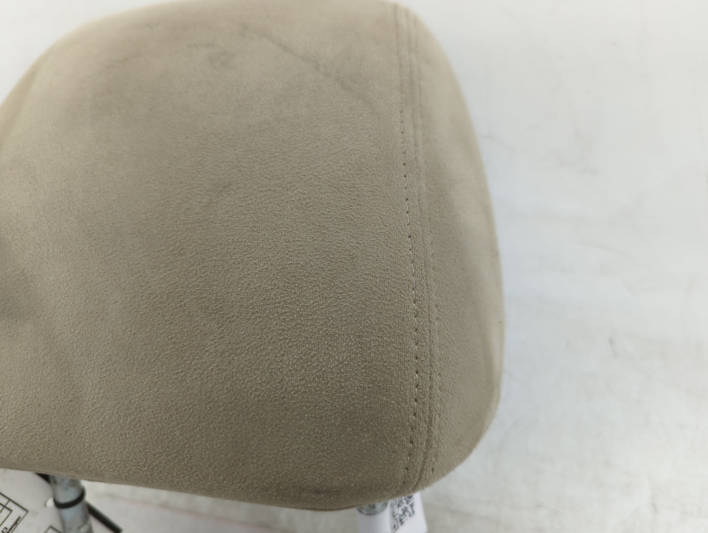 2010-2010 Nissan Altima Headrest Head Rest Front Driver Seat Beige - Oemusedautoparts1.com