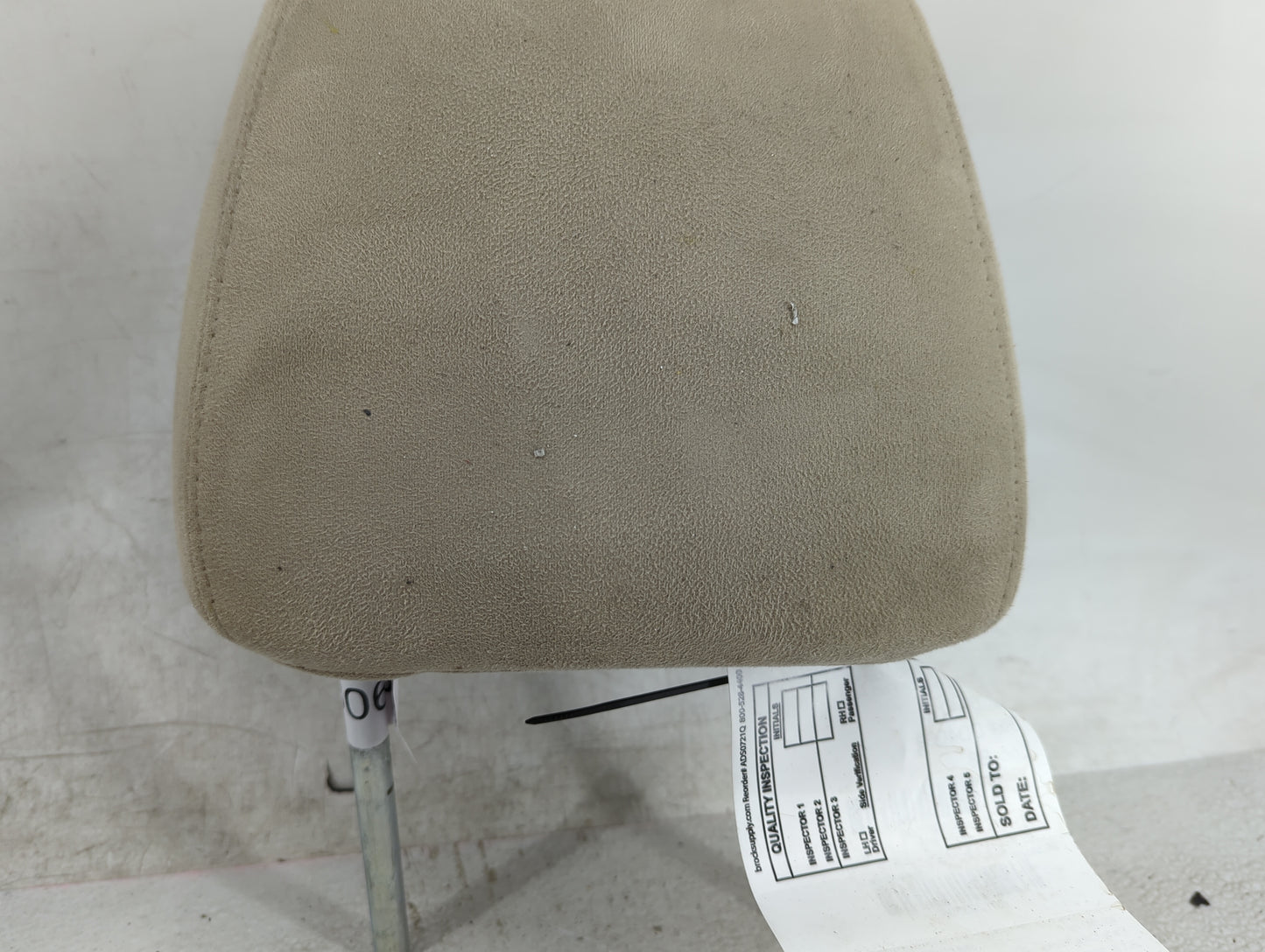 2010-2013 Nissan Altima Headrest Head Rest Front Driver Passenger Seat Fits Fits 2010 2011 2012 2013 OEM Used Auto Parts - O