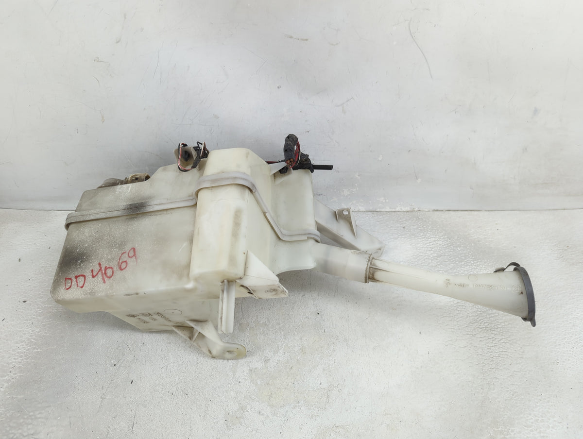 2010 Nissan Altima Windshield Washer Fluid Reservoir Bottle Oem - Oemusedautoparts1.com