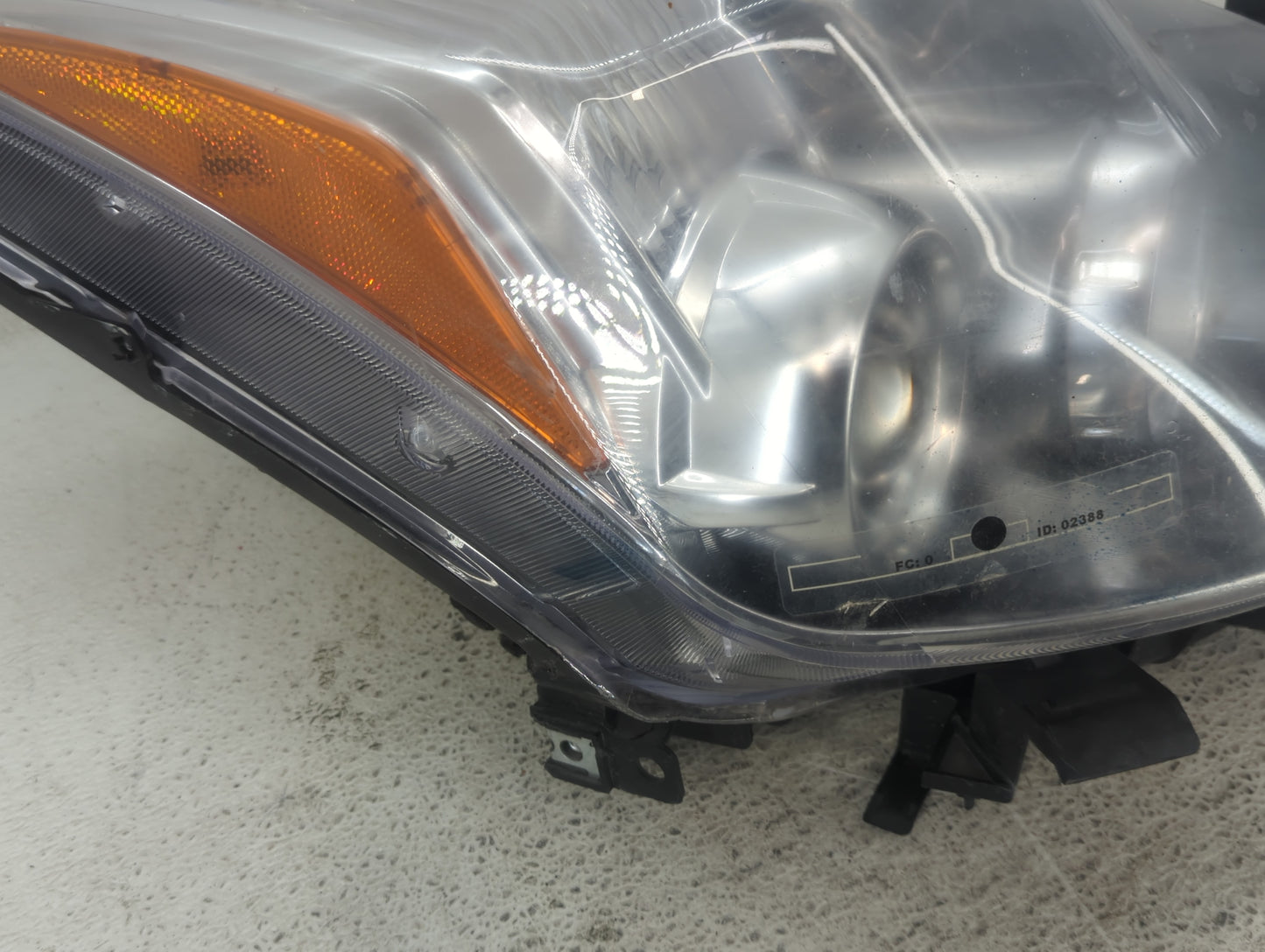 2010-2013 Nissan Altima Passenger Right Oem Head Light Headlight Lamp - Oemusedautoparts1.com