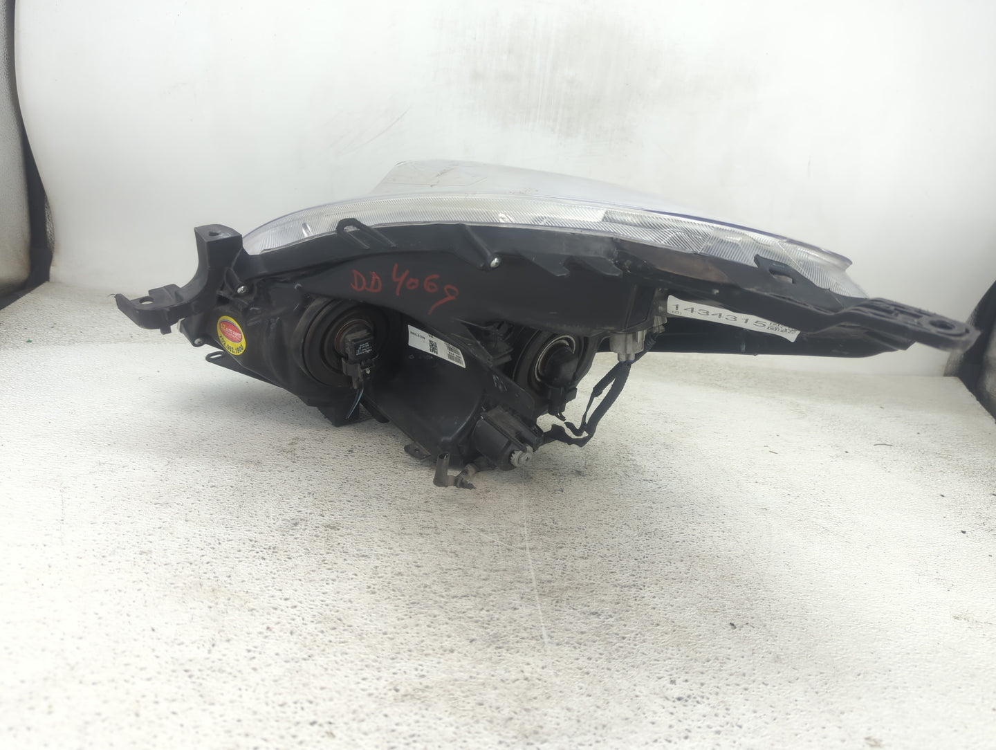 2010-2013 Nissan Altima Passenger Right Oem Head Light Headlight Lamp - Oemusedautoparts1.com