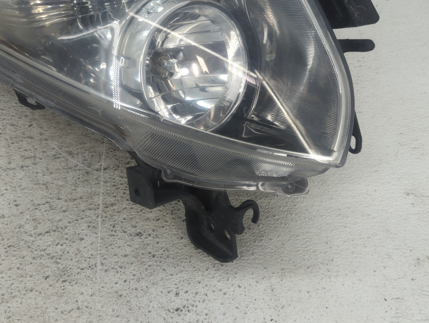 2010-2013 Nissan Altima Driver Left Oem Head Light Headlight Lamp - Oemusedautoparts1.com