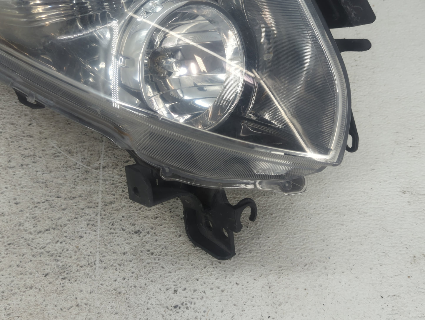 2010-2013 Nissan Altima Driver Left Oem Head Light Headlight Lamp - Oemusedautoparts1.com