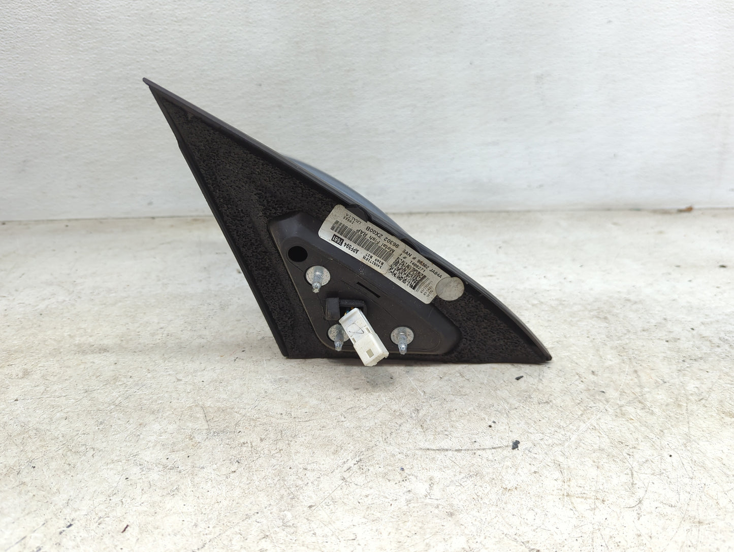 2007-2012 Nissan Altima Driver Side View Mirror - Left Door Mirror OEM Used - Oemusedautoparts1.com