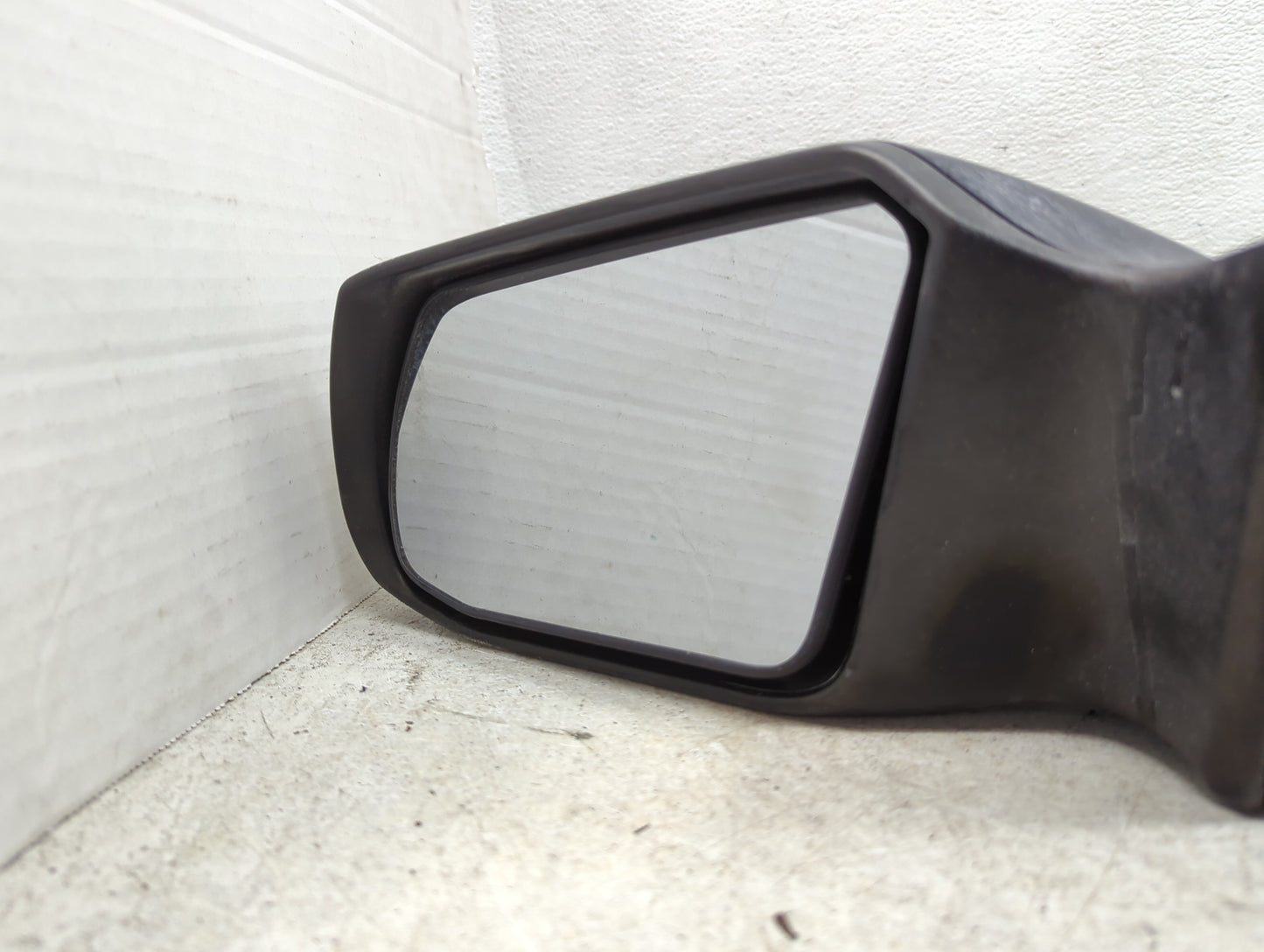 2007-2012 Nissan Altima Driver Side View Mirror - Left Door Mirror OEM Used - Oemusedautoparts1.com