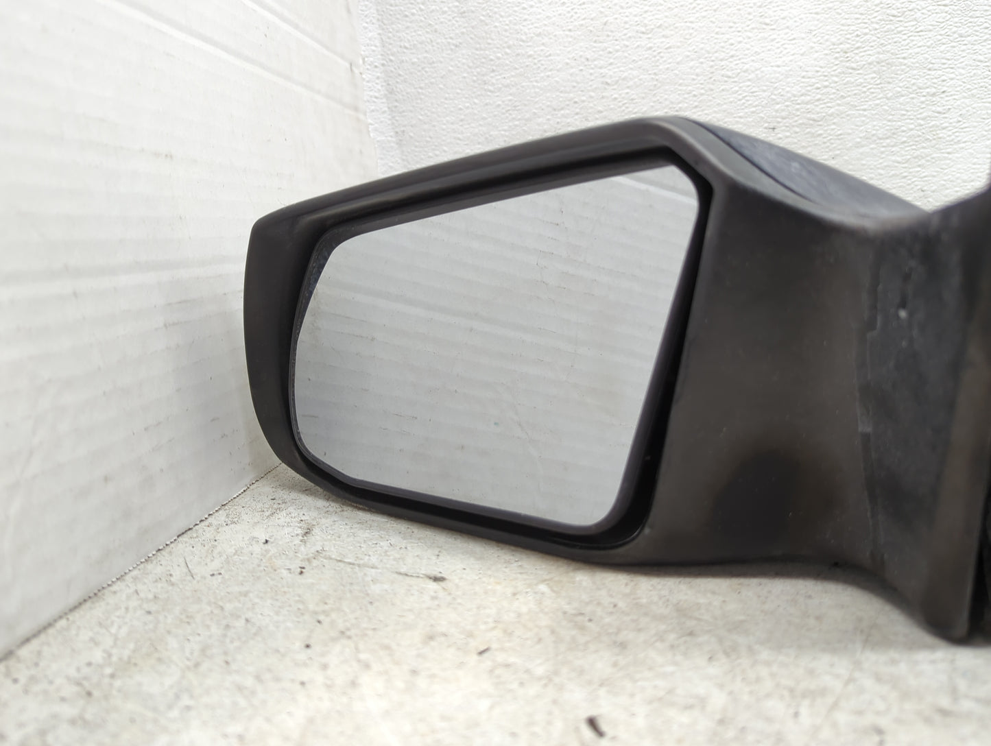 2007-2012 Nissan Altima Driver Side View Mirror - Left Door Mirror OEM Used - Oemusedautoparts1.com