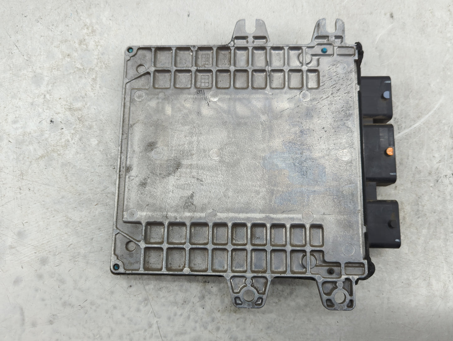 2010 Nissan Altima PCM Engine Control Computer ECU ECM PCU OEM P/N:MEC114-011 Fits OEM Used Auto Parts - Oemusedautoparts1.c