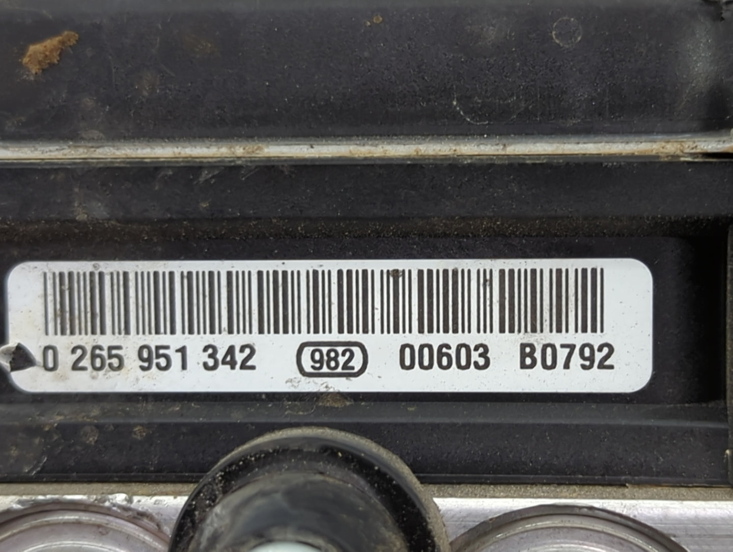 2010 Nissan Altima ABS Pump Control Module Replacement P/N:0 265 951 342 Fits OEM Used Auto Parts - Oemusedautoparts1.com