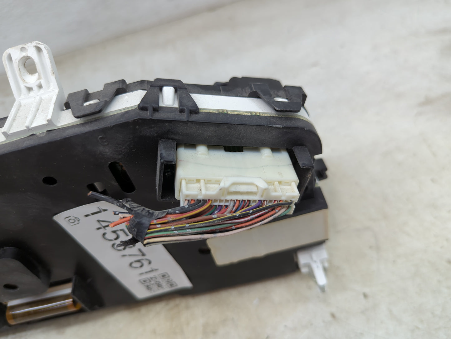 2010 Nissan Altima Speedometer Instrument Cluster Gauges - Oemusedautoparts1.com
