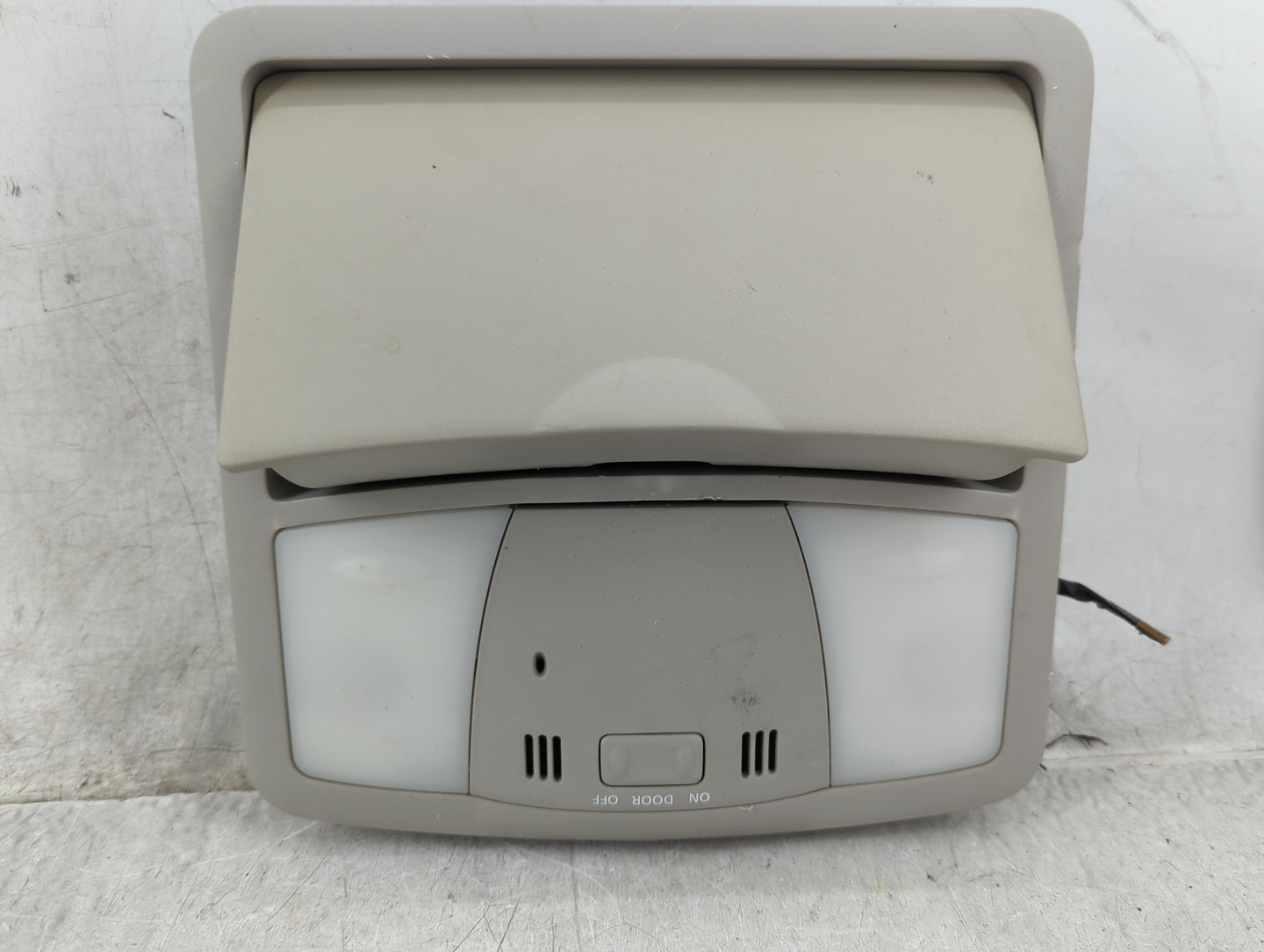 2010-2012 Nissan Altima Overhead Roof Console 1455202 - Oemusedautoparts1.com