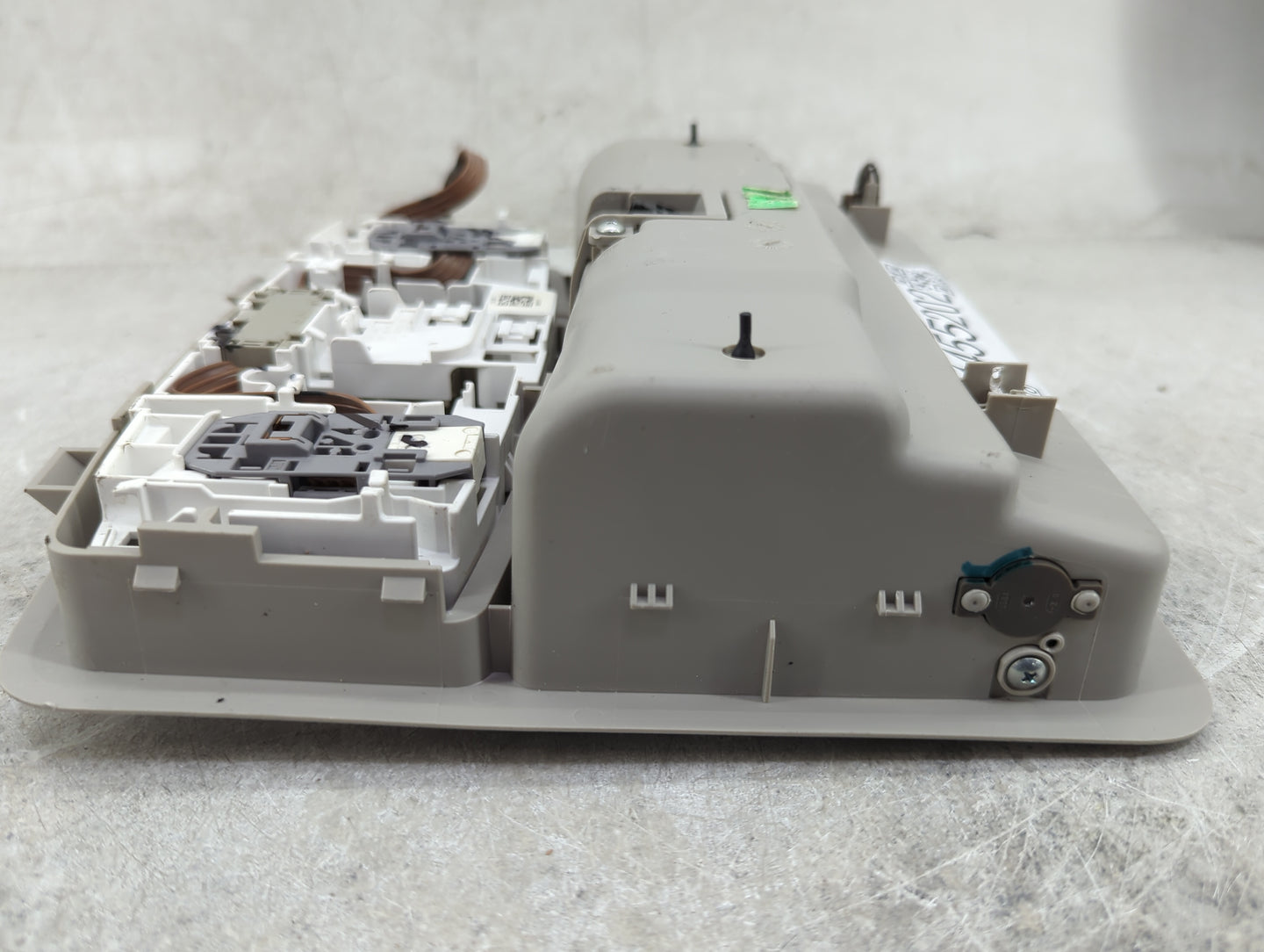 2010-2012 Nissan Altima Overhead Roof Console 1455202 - Oemusedautoparts1.com