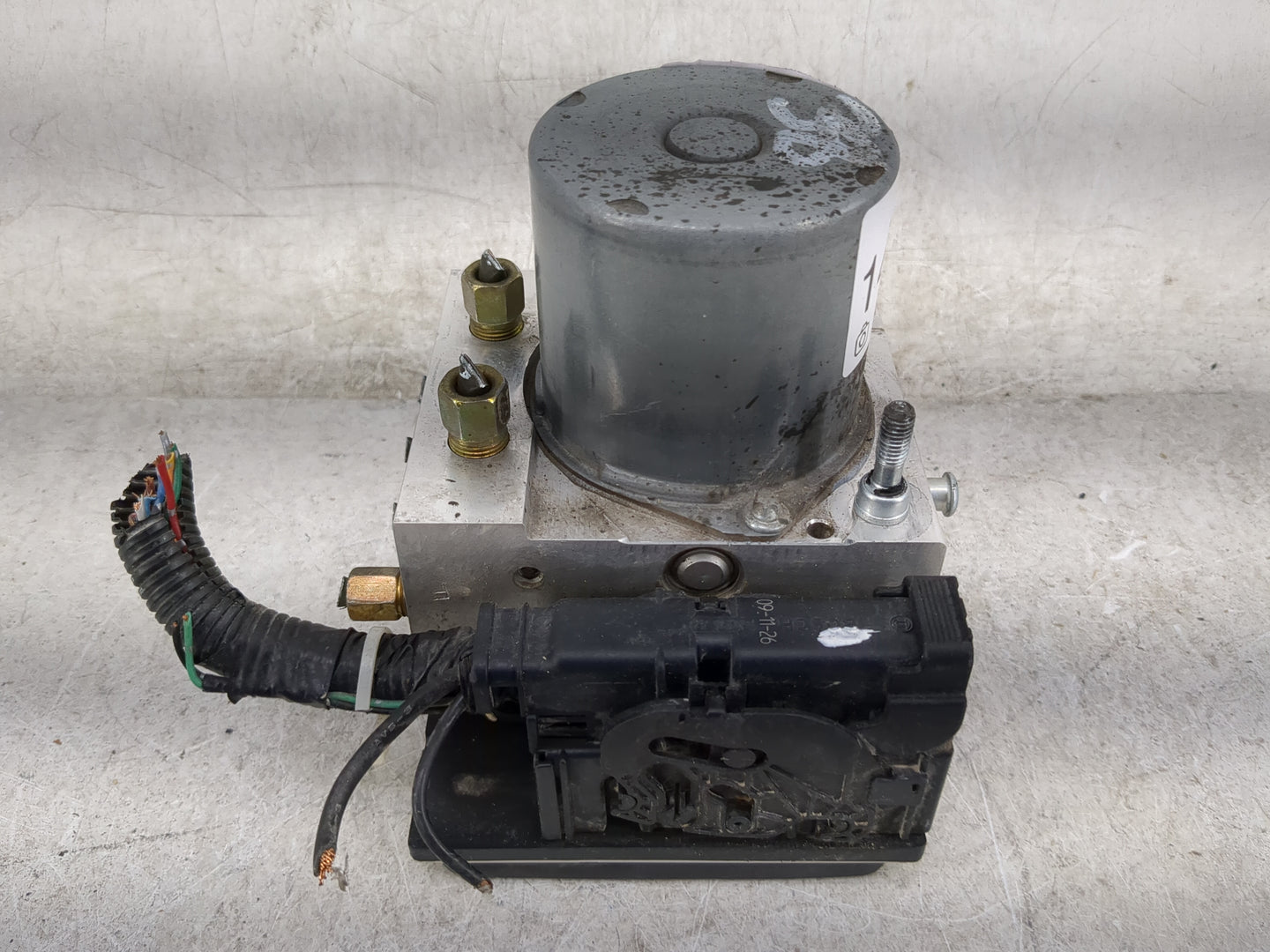 2010 Nissan Altima ABS Pump Control Module Replacement P/N:47660 ZX00A Fits OEM Used Auto Parts - Oemusedautoparts1.com