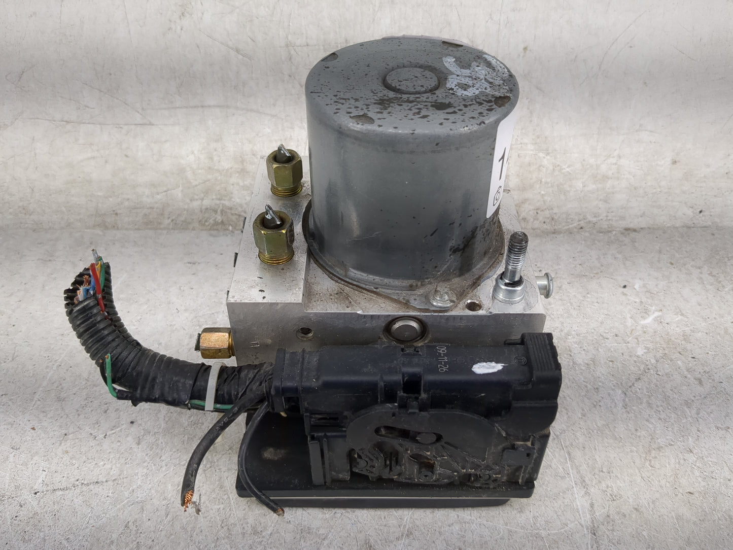 2010 Nissan Altima ABS Pump Control Module Replacement P/N:47660 ZX00A Fits OEM Used Auto Parts - Oemusedautoparts1.com