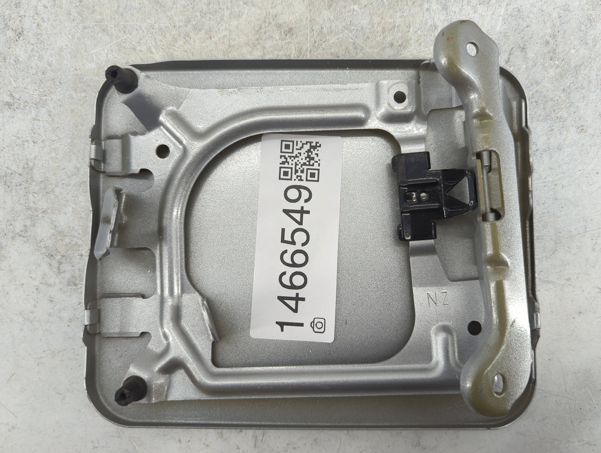 2010 Nissan Altima Fuel Tank Door Lid Gas Tank Silver - Oemusedautoparts1.com