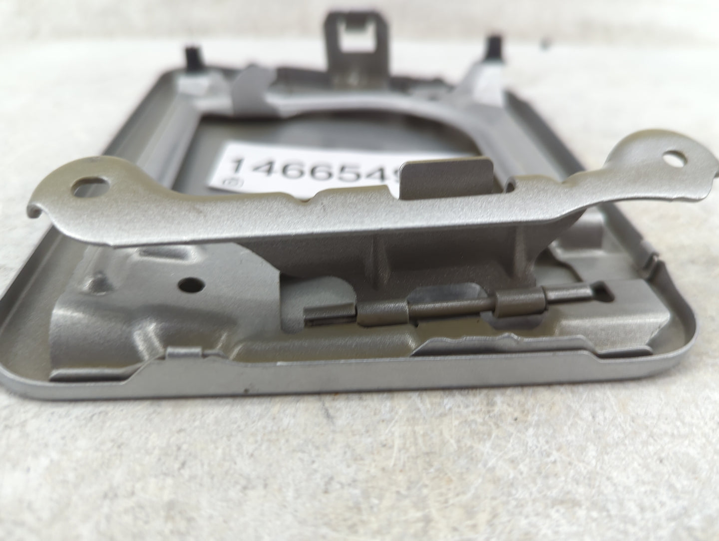 2010 Nissan Altima Fuel Tank Door Lid Gas Tank Silver - Oemusedautoparts1.com