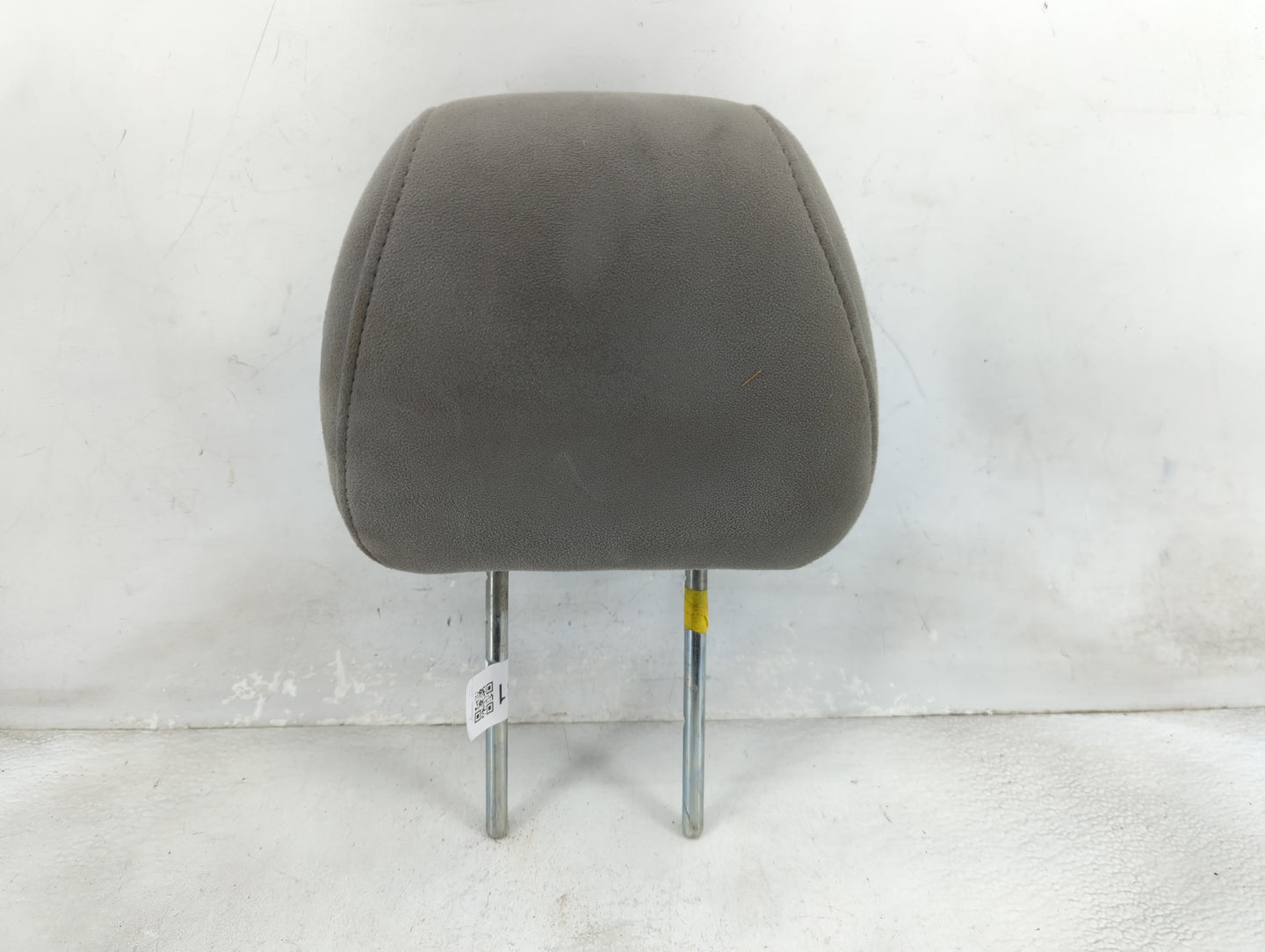 2010-2012 Nissan Altima Headrest Head Rest Front Driver Seat Grey 1466881 - Oemusedautoparts1.com