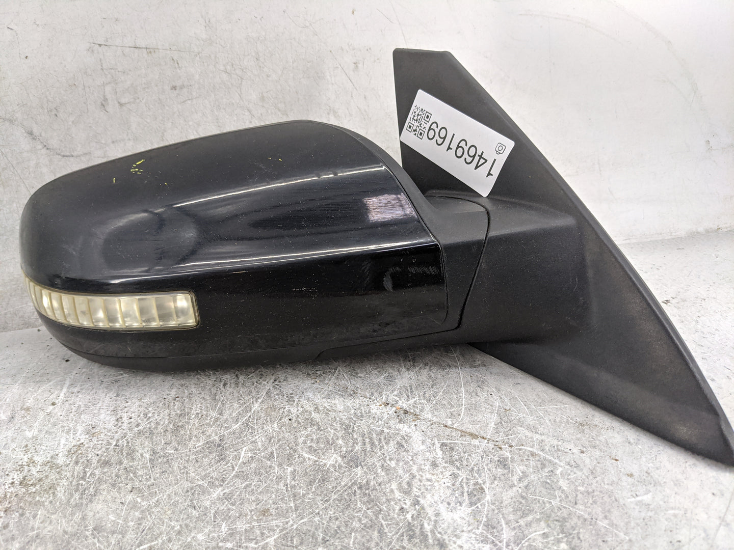 2010-2012 Nissan Altima Passenger Side View Mirror - Right Door Mirror OEM Used - Oemusedautoparts1.com