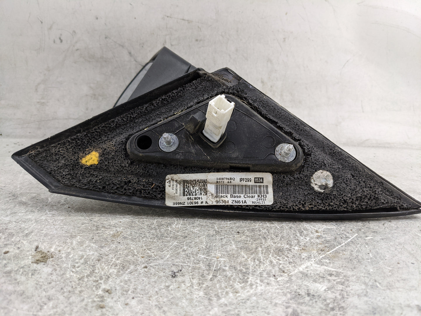2010-2012 Nissan Altima Passenger Side View Mirror - Right Door Mirror OEM Used - Oemusedautoparts1.com
