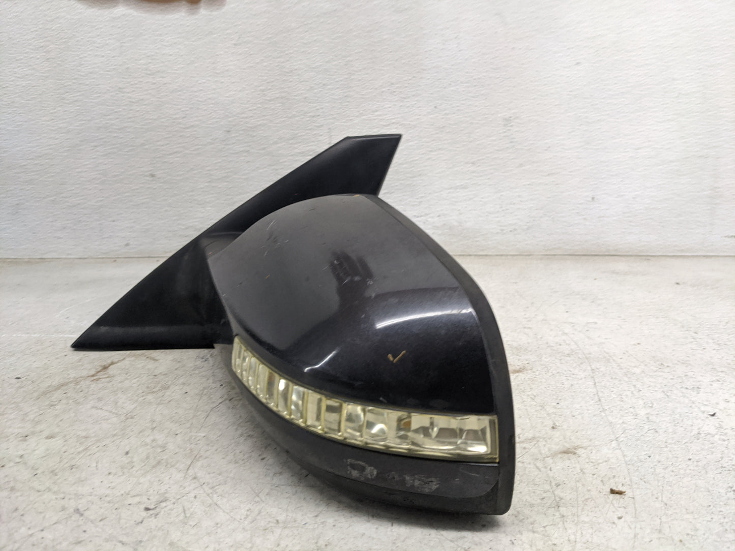 2010 Nissan Altima Driver Side View Mirror - Left Door Mirror OEM Used - Oemusedautoparts1.com