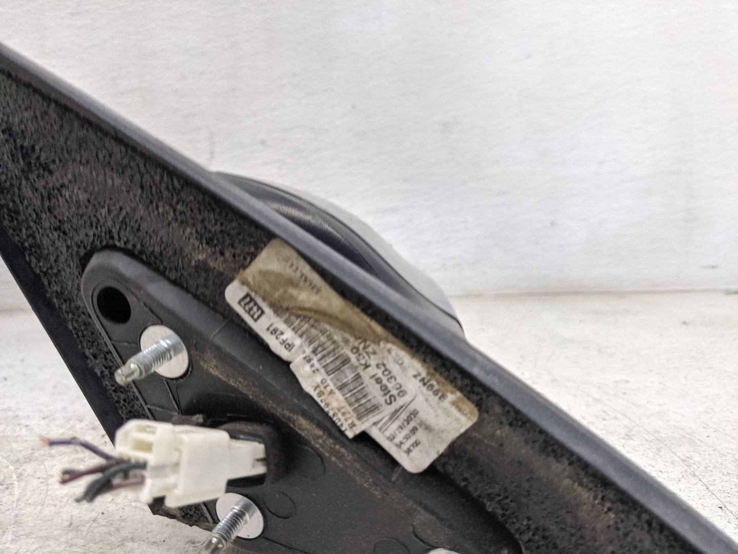 2010 Nissan Altima Driver Side View Mirror - Left Door Mirror OEM Used - Oemusedautoparts1.com