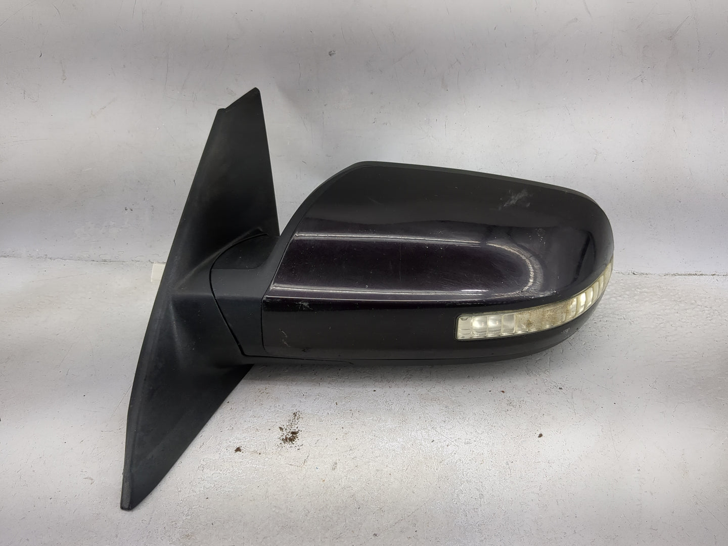 2010-2013 Nissan Altima Driver Side View Mirror - Left Door Mirror OEM Used - Oemusedautoparts1.com