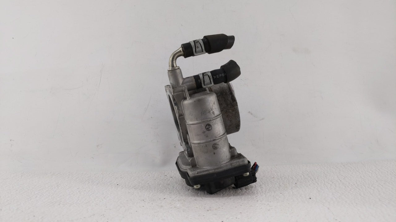 2007-2013 Nissan Altima Throttle Body P/N:RME60-15 Fits Fits 2007 2008 2009 2010 2011 2012 2013 OEM Used Auto Parts - Oemuse