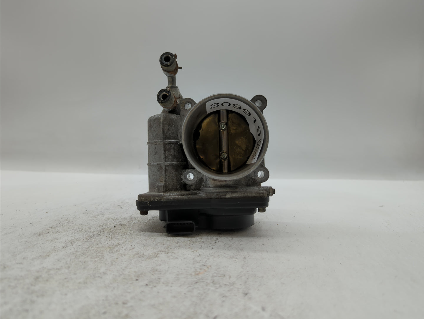 2007-2013 Nissan Altima Throttle Body P/N:RME60-15 Fits Fits 2007 2008 2009 2010 2011 2012 2013 OEM Used Auto Parts - Oemuse