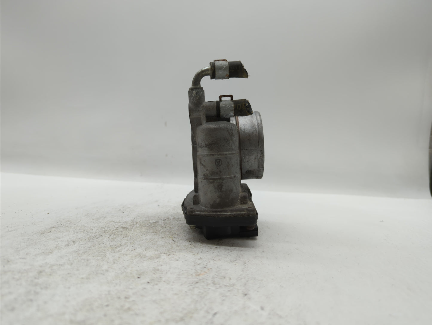 2007-2013 Nissan Altima Throttle Body P/N:RME60-15 Fits Fits 2007 2008 2009 2010 2011 2012 2013 OEM Used Auto Parts - Oemuse