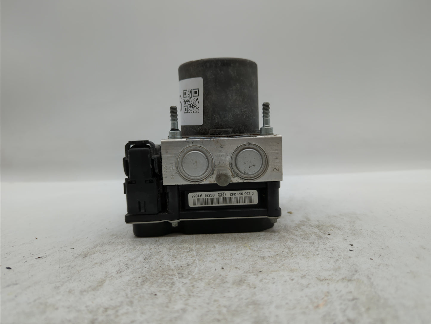 2010 Nissan Altima ABS Pump Control Module Replacement P/N:47660 ZX00A Fits OEM Used Auto Parts - Oemusedautoparts1.com