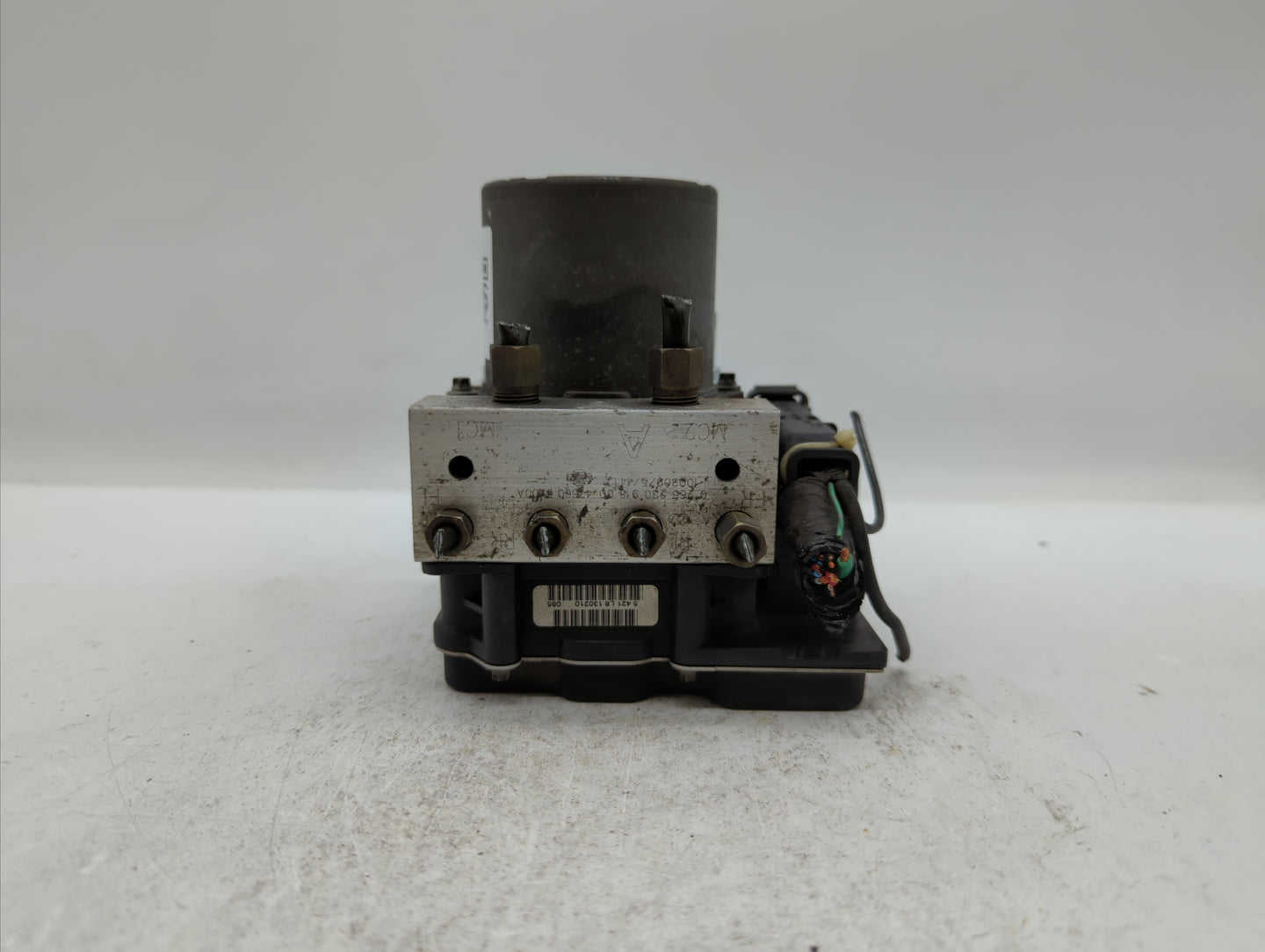 2010 Nissan Altima ABS Pump Control Module Replacement P/N:47660 ZX00A Fits OEM Used Auto Parts - Oemusedautoparts1.com
