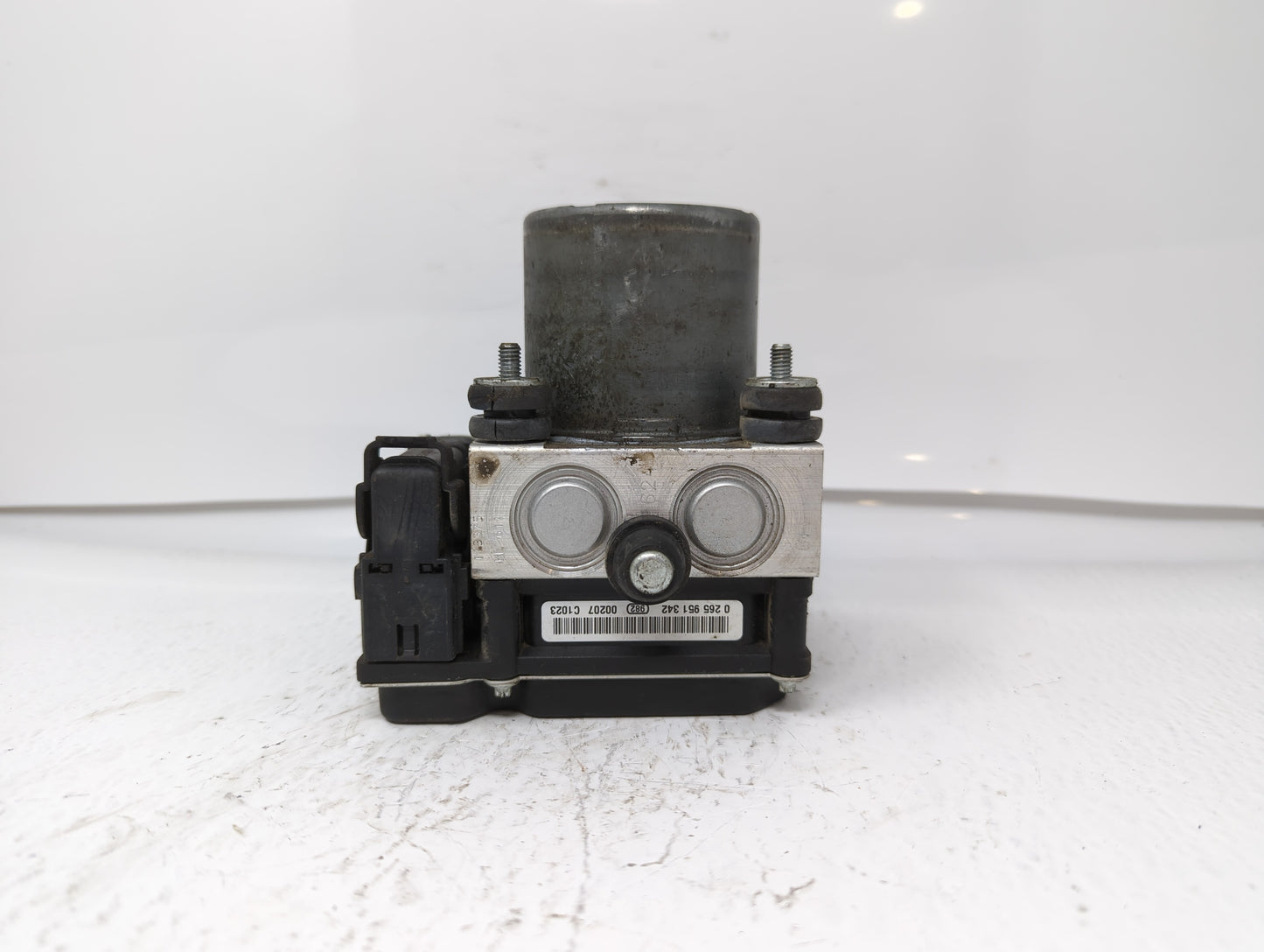 2010 Nissan Altima ABS Pump Control Module Replacement P/N:47660 ZX00A Fits OEM Used Auto Parts - Oemusedautoparts1.com