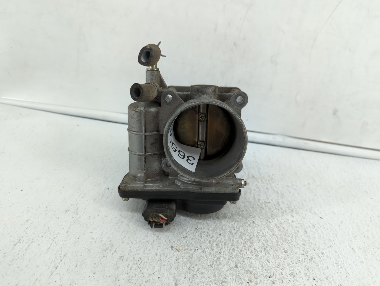2007-2013 Nissan Altima Throttle Body P/N:526-01 RME60-15 Fits Fits 2007 2008 2009 2010 2011 2012 2013 OEM Used Auto Parts -