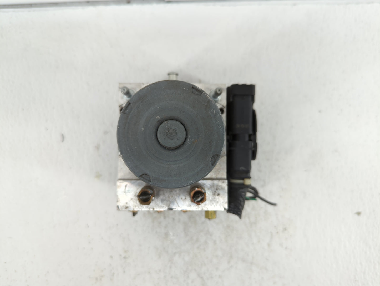 2010 Nissan Altima ABS Pump Control Module Replacement P/N:47660 ZX00A Fits OEM Used Auto Parts - Oemusedautoparts1.com