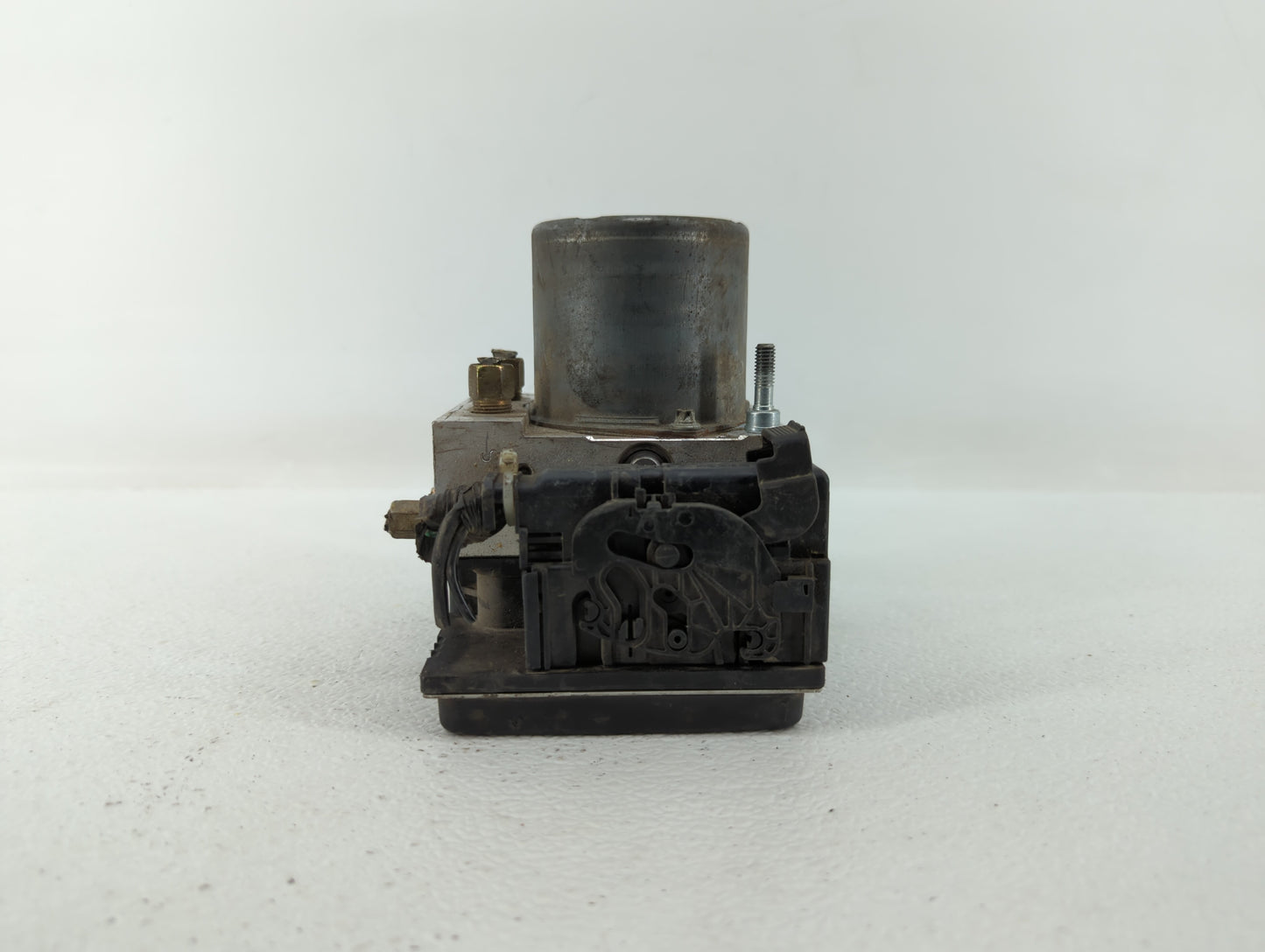 2010 Nissan Altima ABS Pump Control Module Replacement P/N:47660 ZX00A Fits OEM Used Auto Parts - Oemusedautoparts1.com