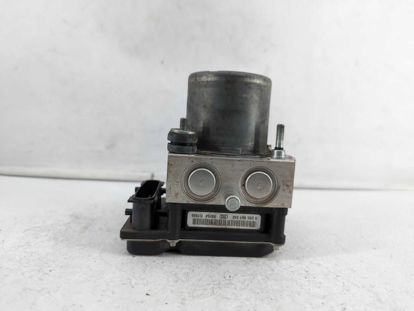 2010 Nissan Altima ABS Pump Control Module Replacement P/N:47660 ZX00A Fits OEM Used Auto Parts - Oemusedautoparts1.com