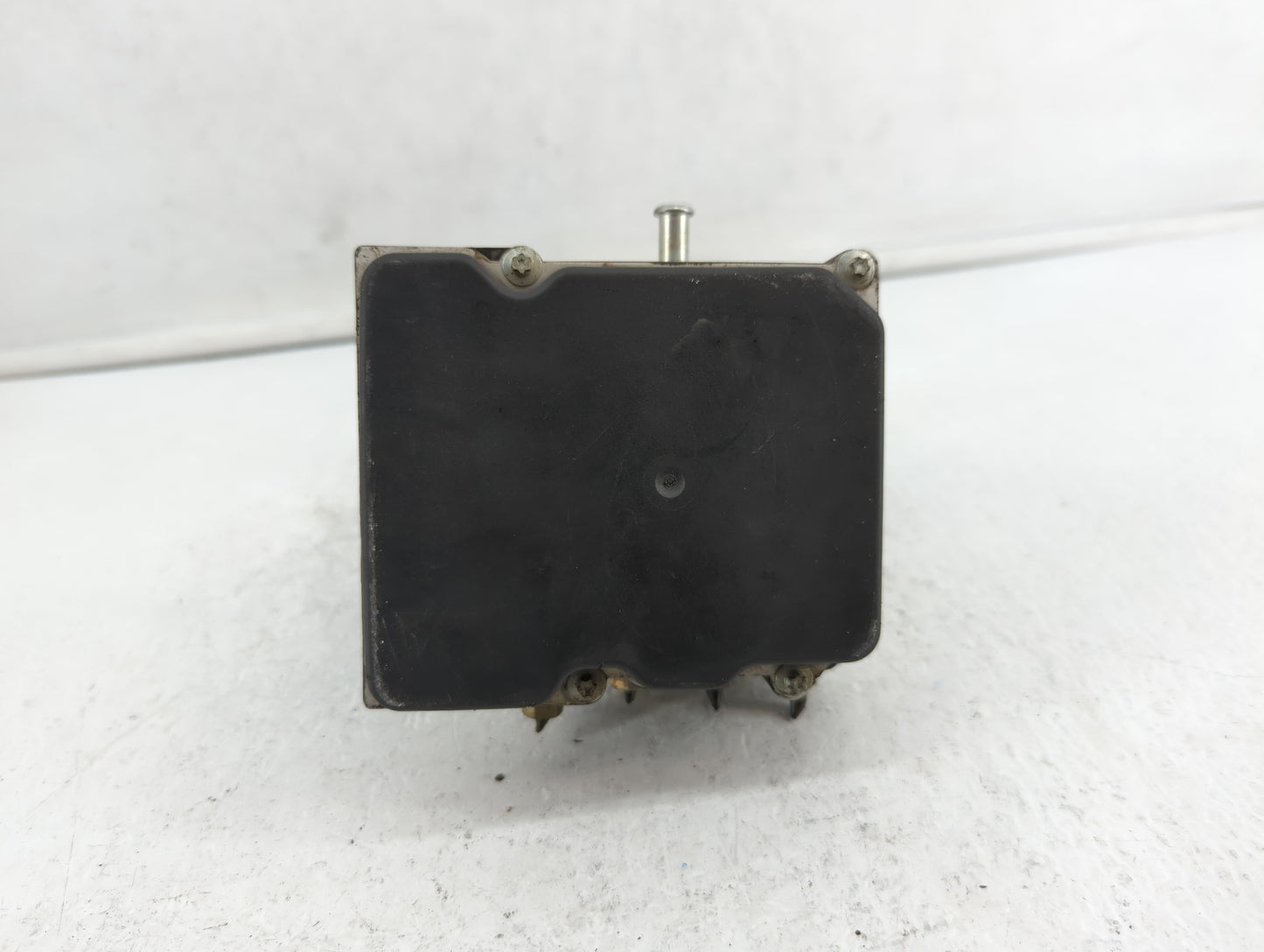2010 Nissan Altima ABS Pump Control Module Replacement P/N:47660 ZX00A Fits OEM Used Auto Parts - Oemusedautoparts1.com