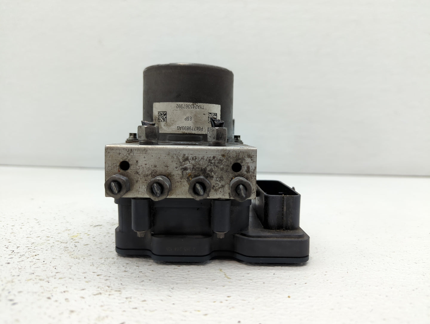 2010 Nissan Altima ABS Pump Control Module Replacement P/N:04779890AG 47660 ZX00A Fits OEM Used Auto Parts - Oemusedautopart
